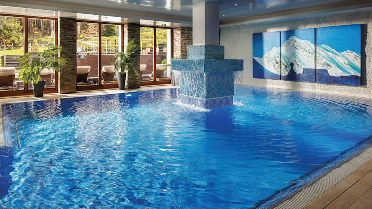 Teleferic Hotel pool